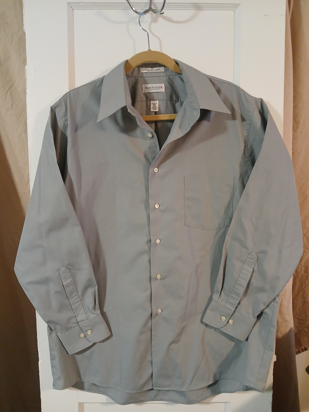 Van Heusen Men's Gray Long-Sleeve Dress Shirt [132]
